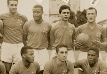 Manto mais lindo do mundo: Há 66 anos, Cruzeiro usava pela primeira vez uma camisa com as cinco estrelas soltas
