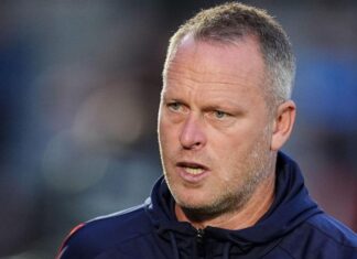 Michael Flynn: Bottom of the table Cheltenham Town sack manager