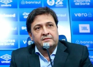 Presidente do Grêmio se manifesta contra arbitragem: “quase uma batalha dos aflitos”