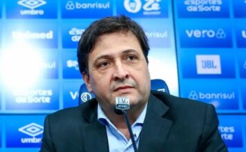 Presidente do Grêmio se manifesta contra arbitragem: “quase uma batalha dos aflitos”