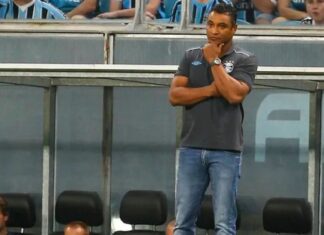Inter demite Roger Machado após derrota para o Grêmio