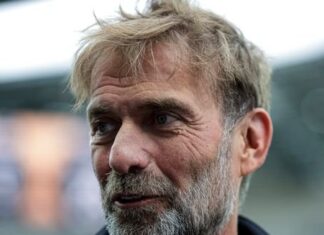 Jurgen Klopp shows where his loyalty lies after jetting off to America