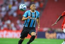 Grêmio trabalha para antecipar retorno de Carlos Vinícius