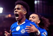 Chelsea’s Estêvão stuns Liverpool with last-gasp winner to leave Arsenal top