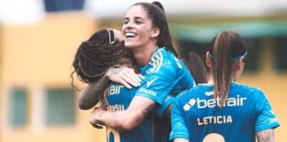 Com uma jogadora a menos, Cruzeiro vence Atlético em clássico no Mineiro Feminino