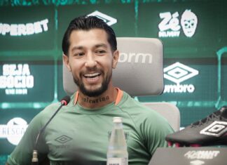 “Apesar da minha baixa estatura…”; Lucho Acosta abre o jogo após ser decisivo com a cabeça no Fluminense