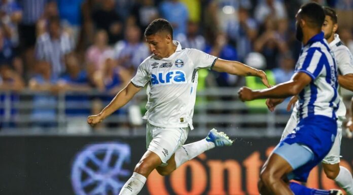 O jogador que tem boa recuperação e se aproxima de jogar pelo Grêmio novamente