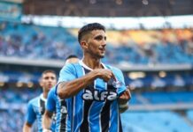 Bastidores: Grêmio realiza reunião com Cristian Olivera e define futuro do atacante