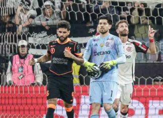 Corinthians sai na frente, mas leva virada do Flamengo nos minutos finais – SouTimão.com.br