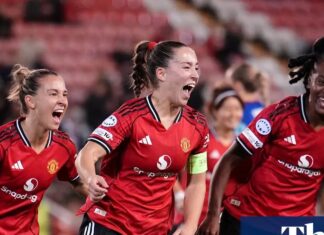 Le Tissier realises WCL dream to earn Manchester United win against Vålerenga