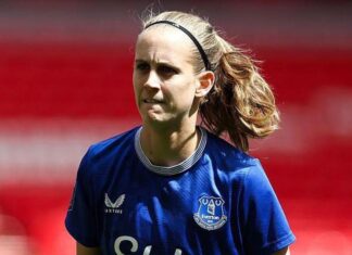 Katja Snoeijs: Everton forward’s unusual childhood with hole in her heart and one leg longer than the other