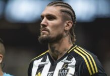 Atlético tem dúvida na zaga para clássico contra Cruzeiro; veja