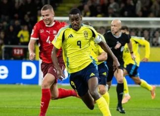 Isak praised by Swedish media as Tottenham ace denies him brilliant assist