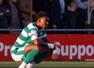 FA Cup fourth qualifying round: Yeovil Town go out, Maldon & Tiptree in round one