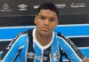 Superação? vice-artilheiro do Grêmio vendia panos de prato em semáforos há dois anos