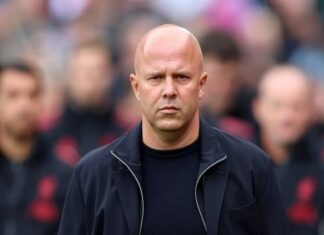 Surprise Arne Slot successor at Liverpool predicted after three straight defeats