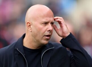 Arne Slot urged to recall long-serving Liverpool star despite summer splurge