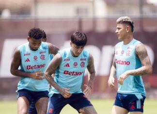 Erick Pulgar retorna e agita disputa no meio-campo do Flamengo após vitória convincente