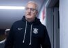 Com mudanças polêmicas, Dorival Jr escala o Corinthians para duelo contra o Atlético-MG