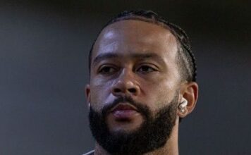 Corinthians decide não permanecer com Memphis Depay no elenco