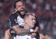 Corinthians bate Vitória com ‘gol chorado’ no fim e entra na luta por vaga na Libertadores