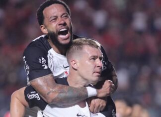 Corinthians bate Vitória com ‘gol chorado’ no fim e entra na luta por vaga na Libertadores