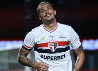 Luciano desabafa após gol 100 pelo São Paulo: ‘Sou tão criticado e vaiado pela minha torcida…’