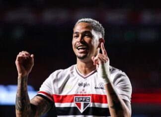 São Paulo derrota o Bahia em noite de gala de Luciano e volta a vencer no Brasileirão