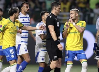 Palmeiras e Cruzeiro empatam em jogo repleto de polêmicas e embolam disputa pelo título do Brasileirão