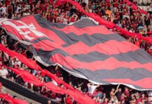 Ônibus com torcedores do Flamengo capota na Dutra a caminho da Argentina para jogo da Libertadores