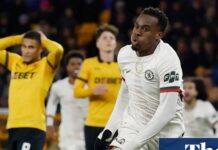 Gittens glistens as 10-man Chelsea edge seven-goal thriller against Wolves