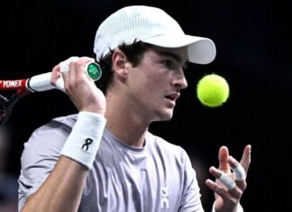 João Fonseca perde para Karen Khachanov, dá adeus ao Masters 1000 de Paris e encerra maratona de jogos