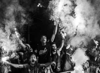 O verbo do “acreditar”: a metáfora viva de um Galo que insiste em se erguer e sonhar outra vez com a América