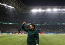 Abel Ferreira e Palmeiras resolvem pendências e devem assinar renovação até 2027 antes da final da Libertadores
