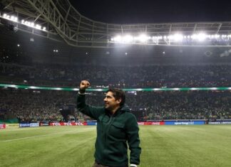 Abel Ferreira e Palmeiras resolvem pendências e devem assinar renovação até 2027 antes da final da Libertadores