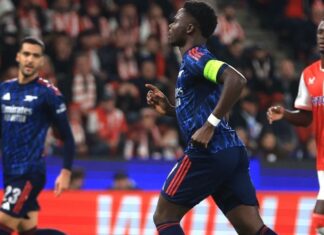 Arsenal vence Slavia Praga e segue com 100% de aproveitamento na Champions League