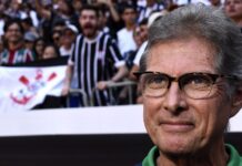 Oswaldo de Oliveira explica polêmica com Ancelotti e indica técnico brasileiro para substituir o italiano na seleção: ‘É o melhor que temos’