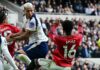 Richarlison marca, se emociona, mas United arranca empate eletrizante com Tottenham no fim pela Premier League