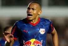 Bragantino aproveita erro bobo, vence na Vila Belmiro e complica São Paulo na luta por Libertadores