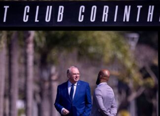 Presidente diz que Corinthians perdeu 12 pontos no Brasileirão por causa da arbitragem: ‘Estamos revoltados’