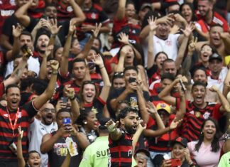 Gabigol brilha no ranking dos ídolos do Flamengo; pôster especial disponível