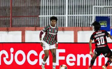 “Isso aí é desculpa”, dispara lateral do Fluminense sobre reclamações de jogadoras do Flamengo