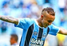 Últimas do Grêmio: renovação concluída, ex-Tricolor no Vasco e ‘chapéu’ do Corinthians