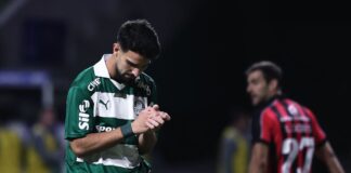 Palmeiras ‘martela’ Vitória, mas só empata e vai precisar ‘secar’ Flamengo para não ver rival disparar no Brasileirão