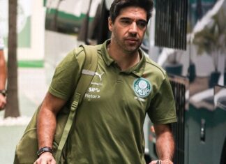 Abel Ferreira volta a fazer desabafo contra arbitragem e dispara: ‘Narrativas que se criaram que o Palmeiras é beneficiado…’
