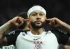Memphis faz golaço, Corinthians vence o São Paulo, chega aos 45 pontos e mantém sonho por Libertadores via Brasileirão
