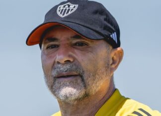 Lesão de Alan Franco no Atlético-MG causa incômodo de Sampaoli com técnico do Equador, seu ex-auxiliar e desafeto
