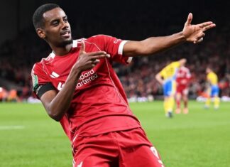 Reforço mais caro da história da Premier League compra cachorro de R$ 214 mil para se defender após sofrer ameaças de morte