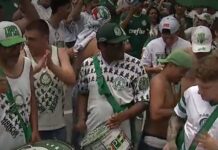 Torcida do Palmeiras faz festa antes de viagem de time para jogo decisivo no Brasileirão e final da Libertadores