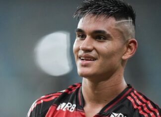 O ostracismo de ex-Flamengo na Premier League após negócio de mais de R$ 100 milhões e o que assistir no Disney+